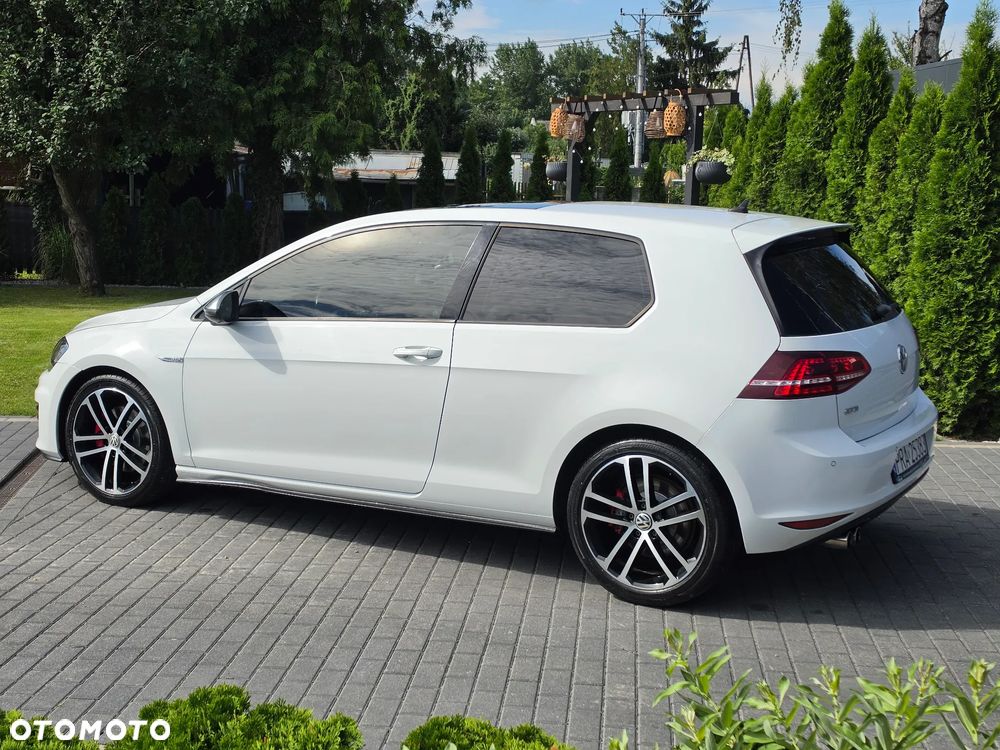 Volkswagen Golf 2.0 TDI BMT GTD DSG - 11