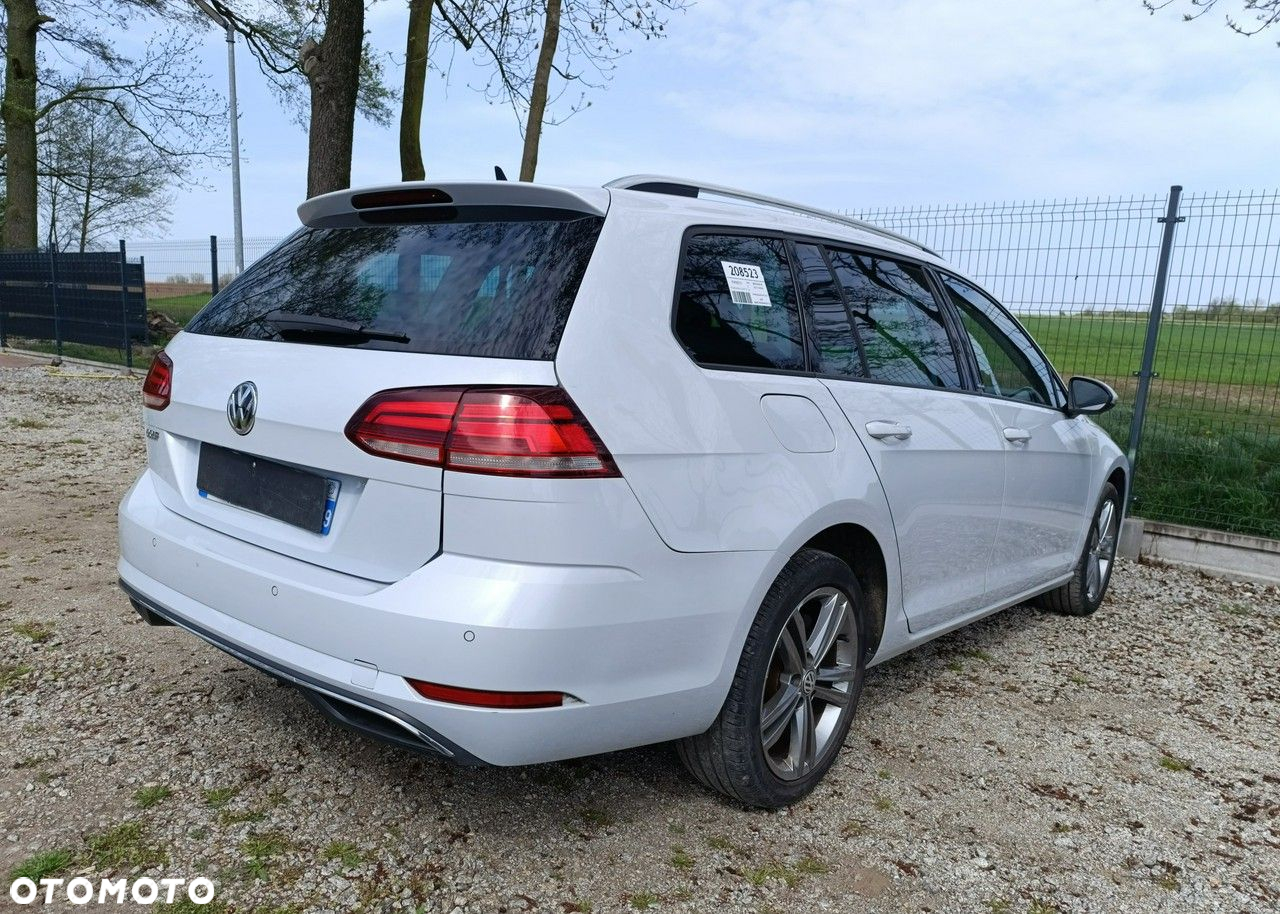 Volkswagen Golf - 31