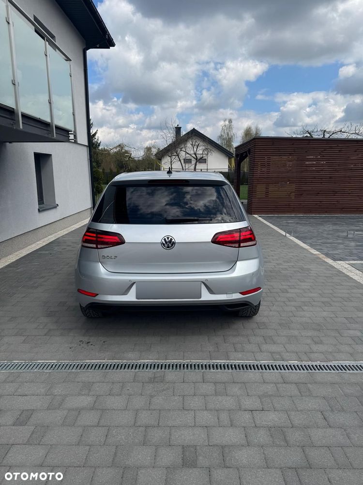 Volkswagen Golf 1.0 TSI BMT Trendline - 6