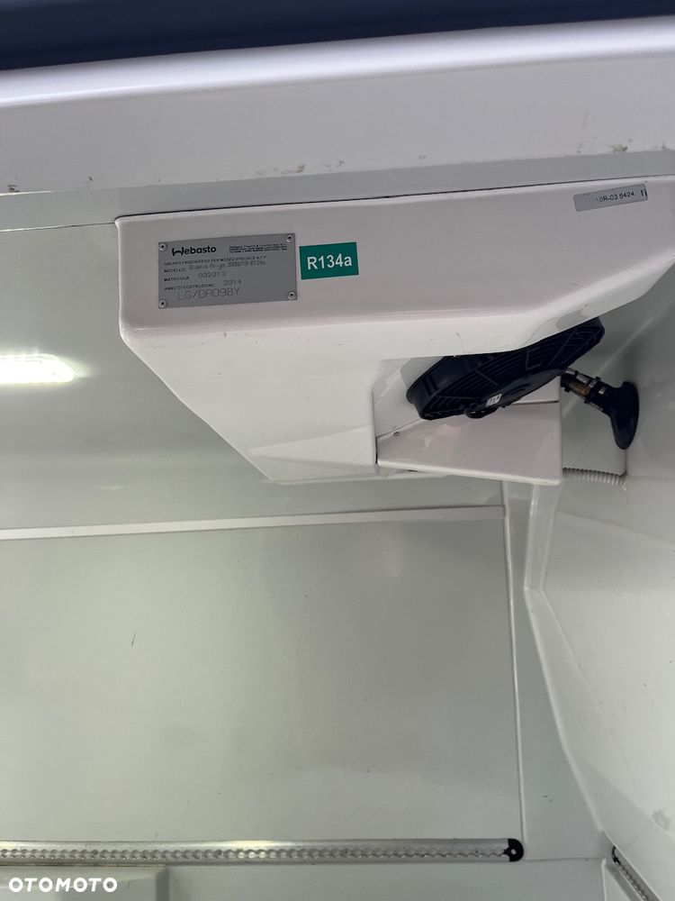 Volkswagen Transporter - 11