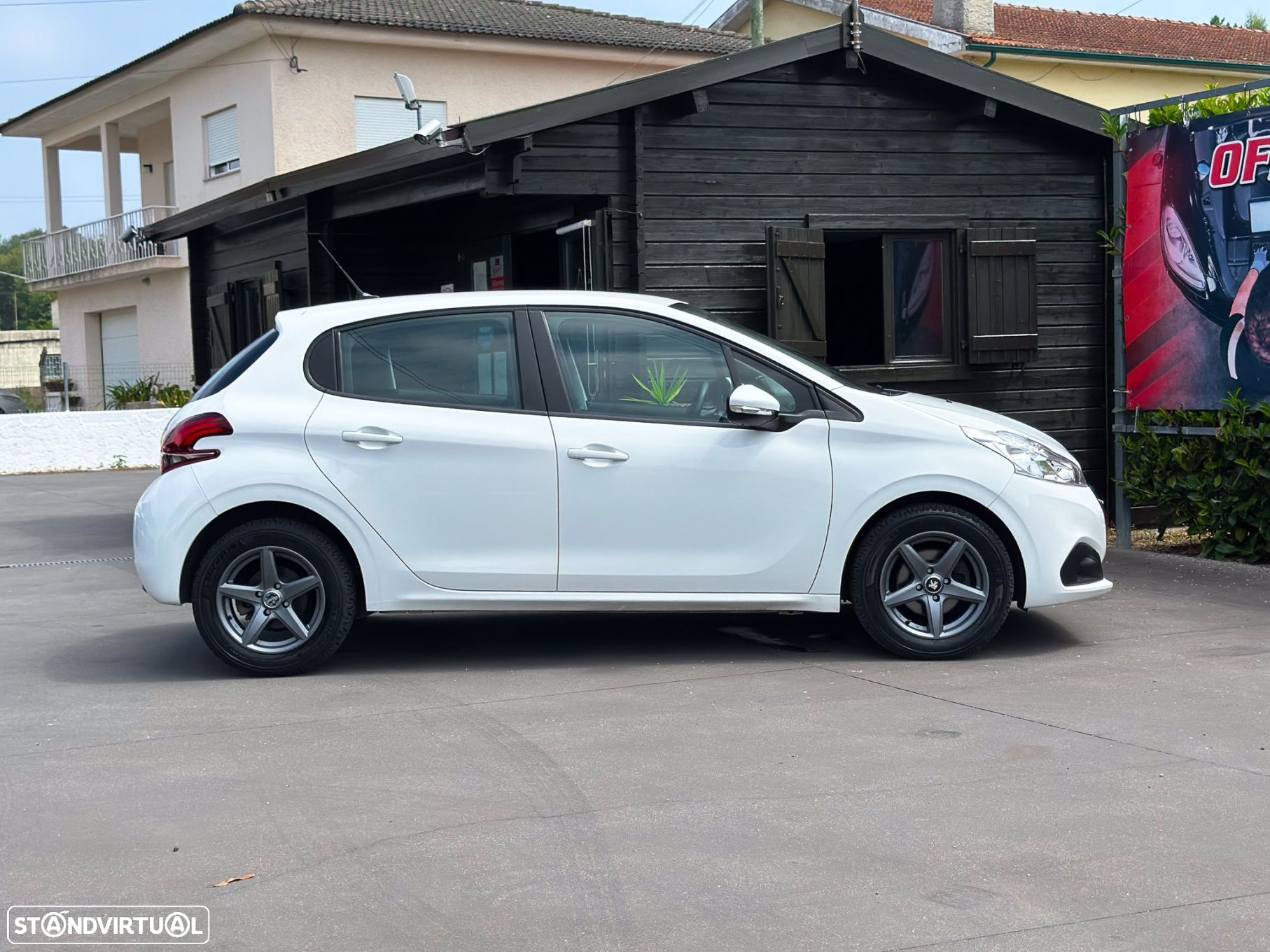 Peugeot 208 1.5 BlueHDi Active - 9