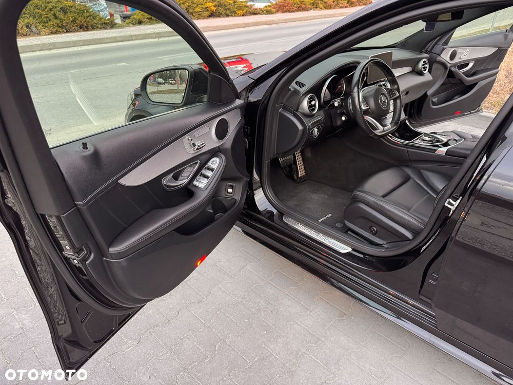 Mercedes-Benz Klasa C 200 7G-TRONIC AMG Line - 18