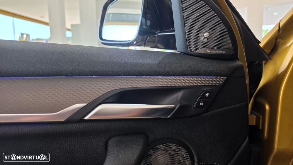 BMW X2 18 i sDrive Auto Pack M - 12