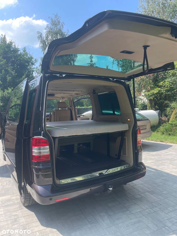 Volkswagen Multivan - 15