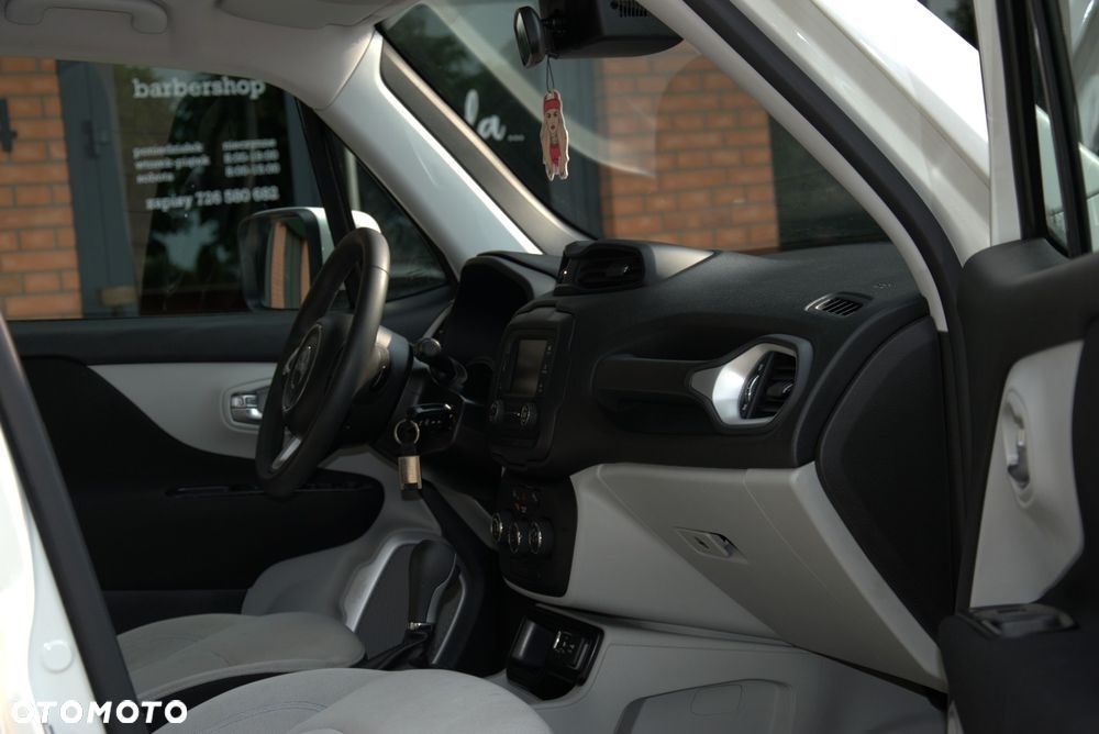 Jeep Renegade - 10