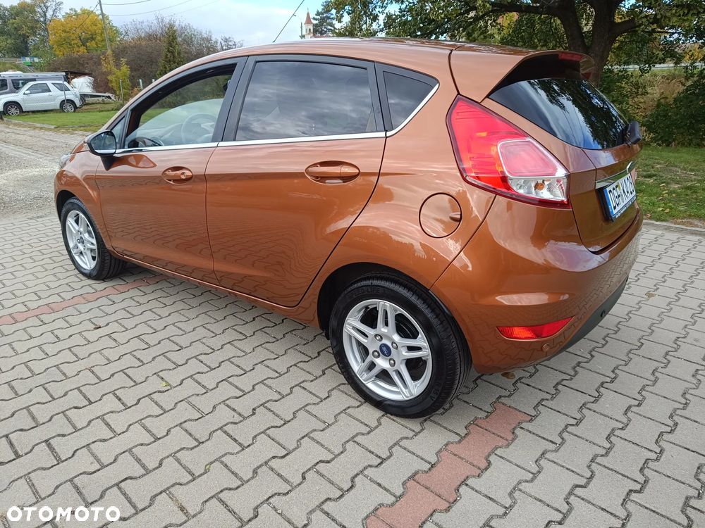 Ford Fiesta 1.25 Titanium EU5 - 6