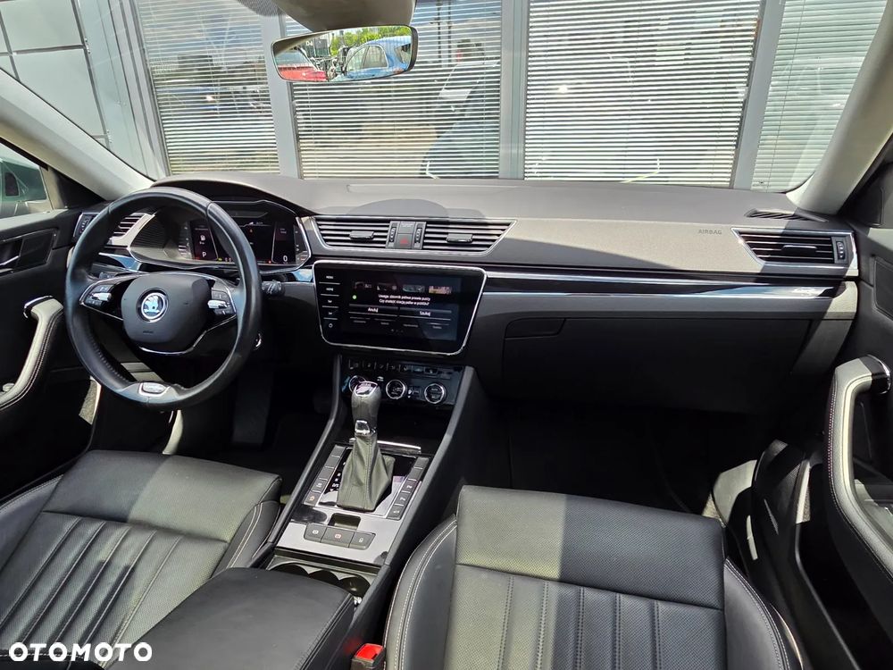Skoda Superb 2.0 TDI SCR L&K DSG - 32