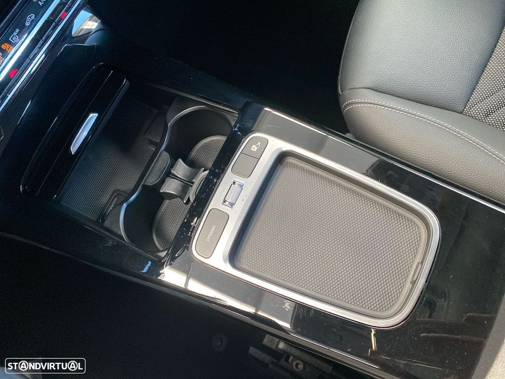 Mercedes-Benz A 200 Standard - 21