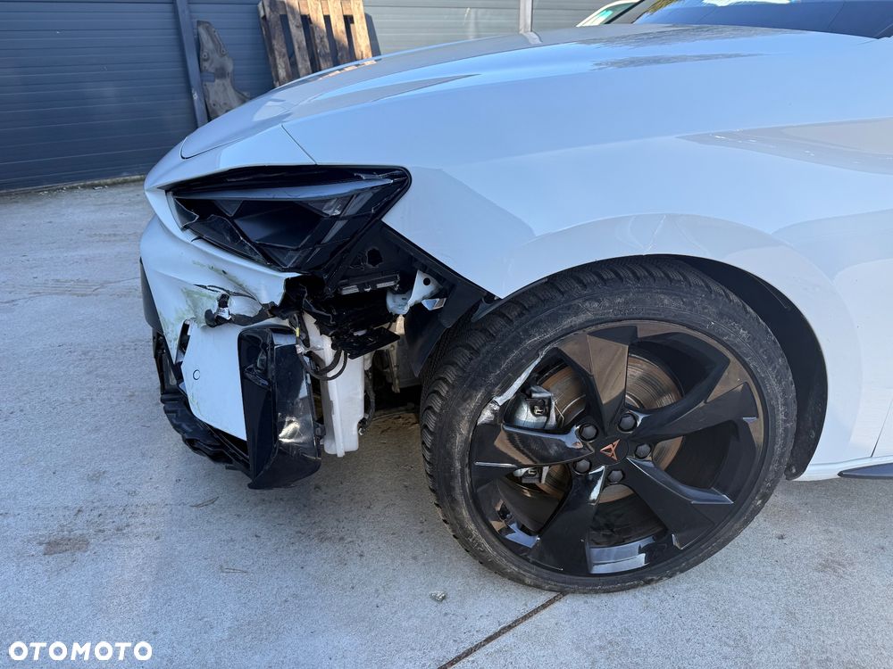 Cupra Leon 1.5 eTSI DSG - 26