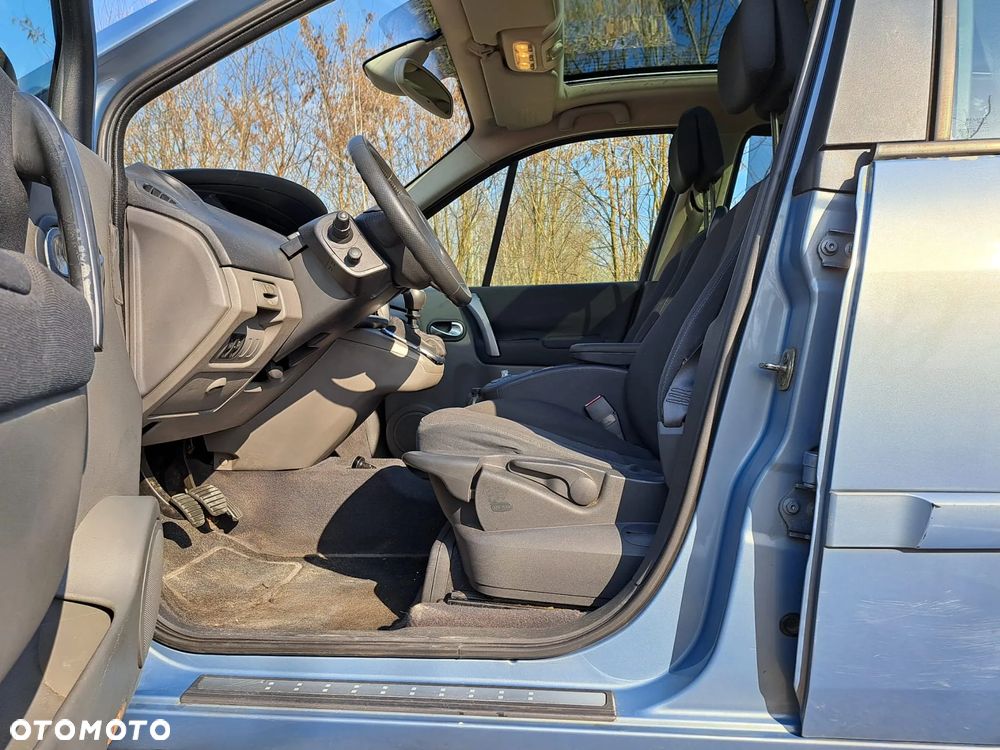 Renault Scenic - 22