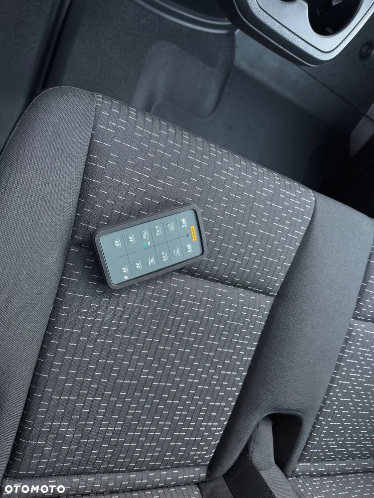 Mercedes-Benz Sprinter - 19