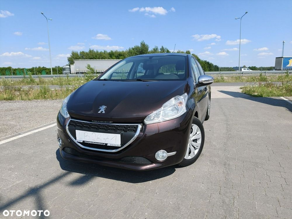 Peugeot 208 - 2