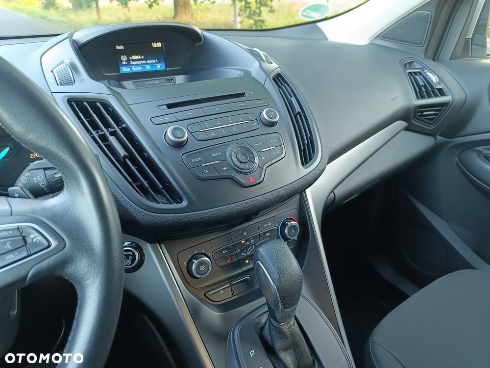 Ford Kuga 1.5 EcoBoost 4x4 Trend - 34