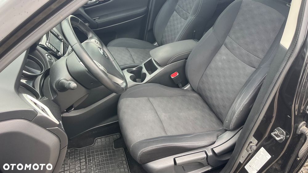 Nissan Qashqai - 14