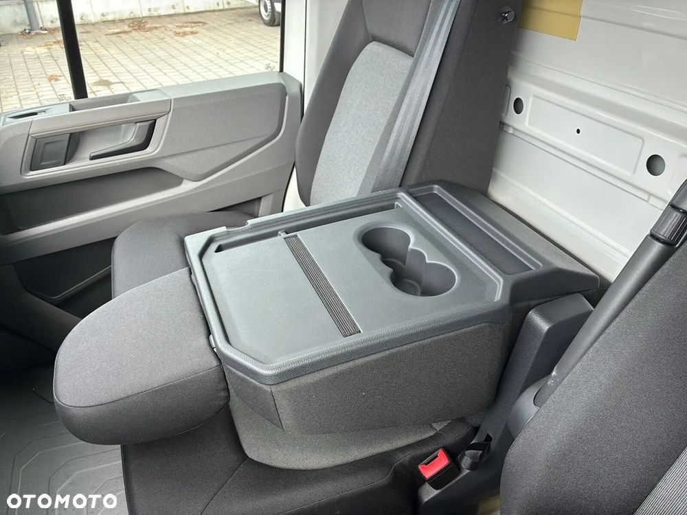 Volkswagen Crafter 50 Skrzyniowy/DMC=3,5t, 2.0 TDI 163 KM r. o. 4490mm - 23