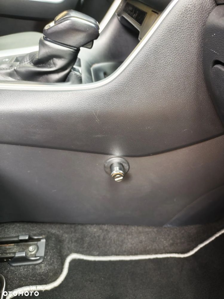 Toyota RAV4 - 16