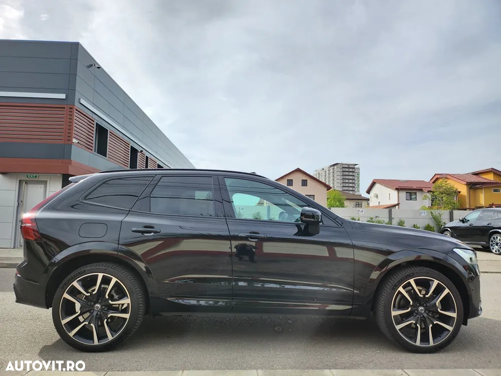 Volvo XC 60 T6 AWD Recharge Ultimate Black Edition - 8