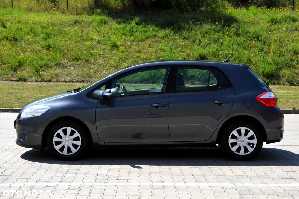 Toyota Auris 1.33 VVT-i Life Comfort - 25