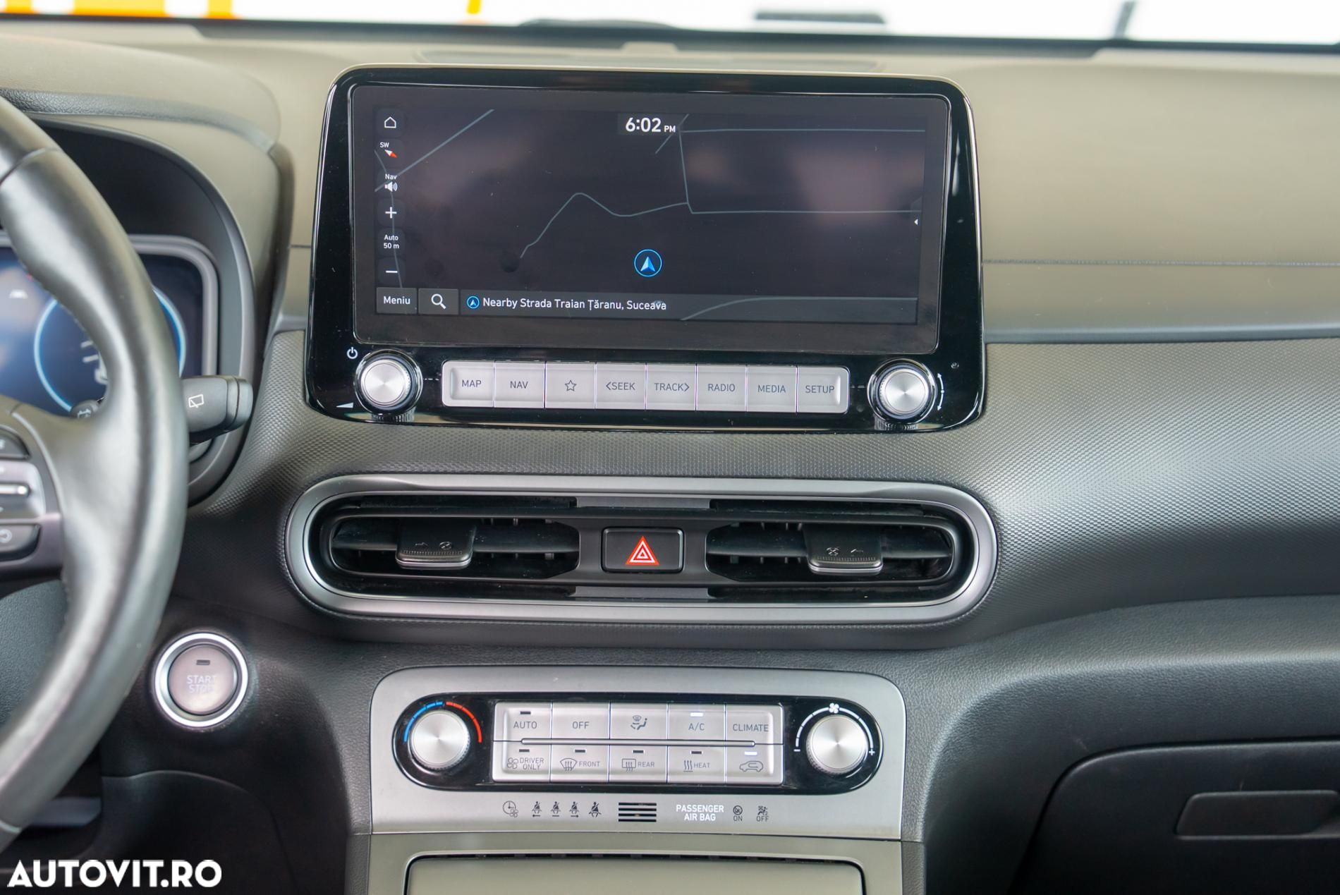 Hyundai KONA - 14
