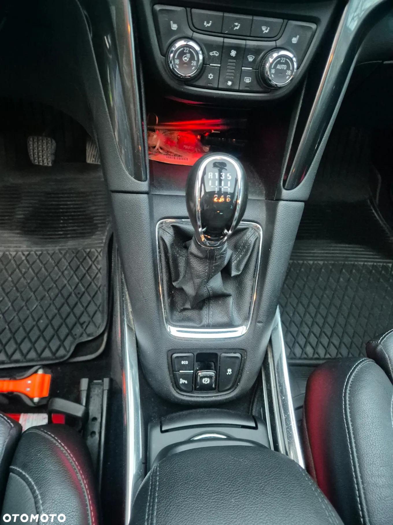 Opel Zafira 1.6 T SIDI Cosmo S&S - 14