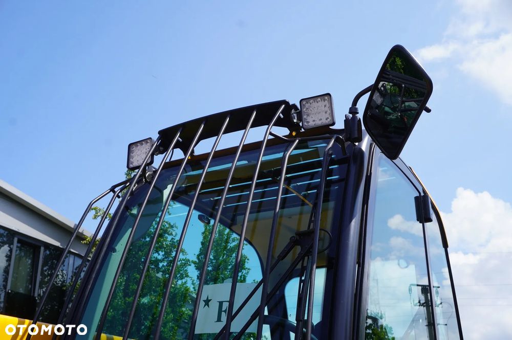 JCB 540-200 / 20 m zasięg / Joystick - 21
