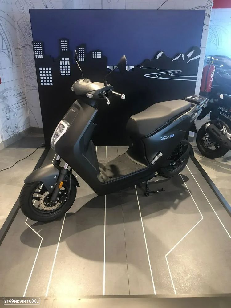 Honda 50 EM 1 E - 1