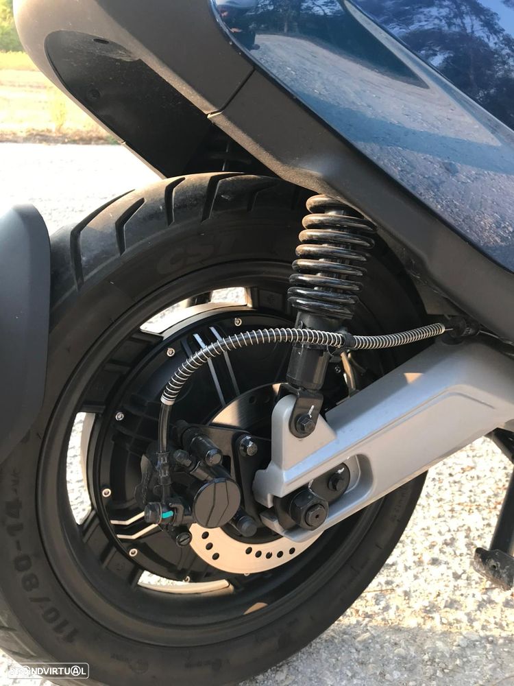 Niu M+ Pro MQI GT Sport - 6