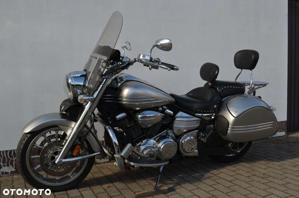 Yamaha XV - 28