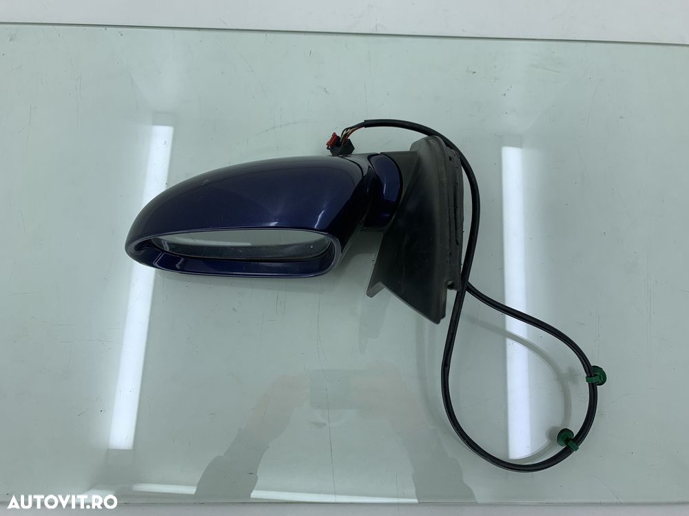 Dezmembrez Oglinda stanga de pe VW GOLF 5 2003-2007 - 2