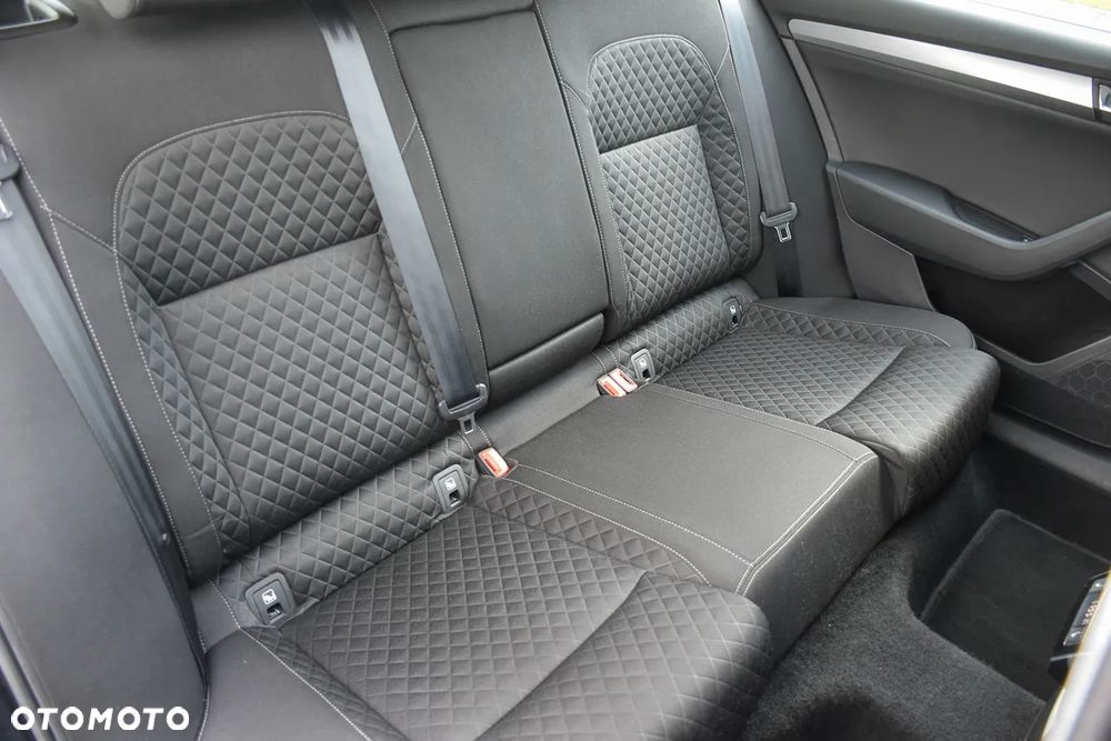 Skoda Superb 2.0 TDI 4x4 Style DSG - 32