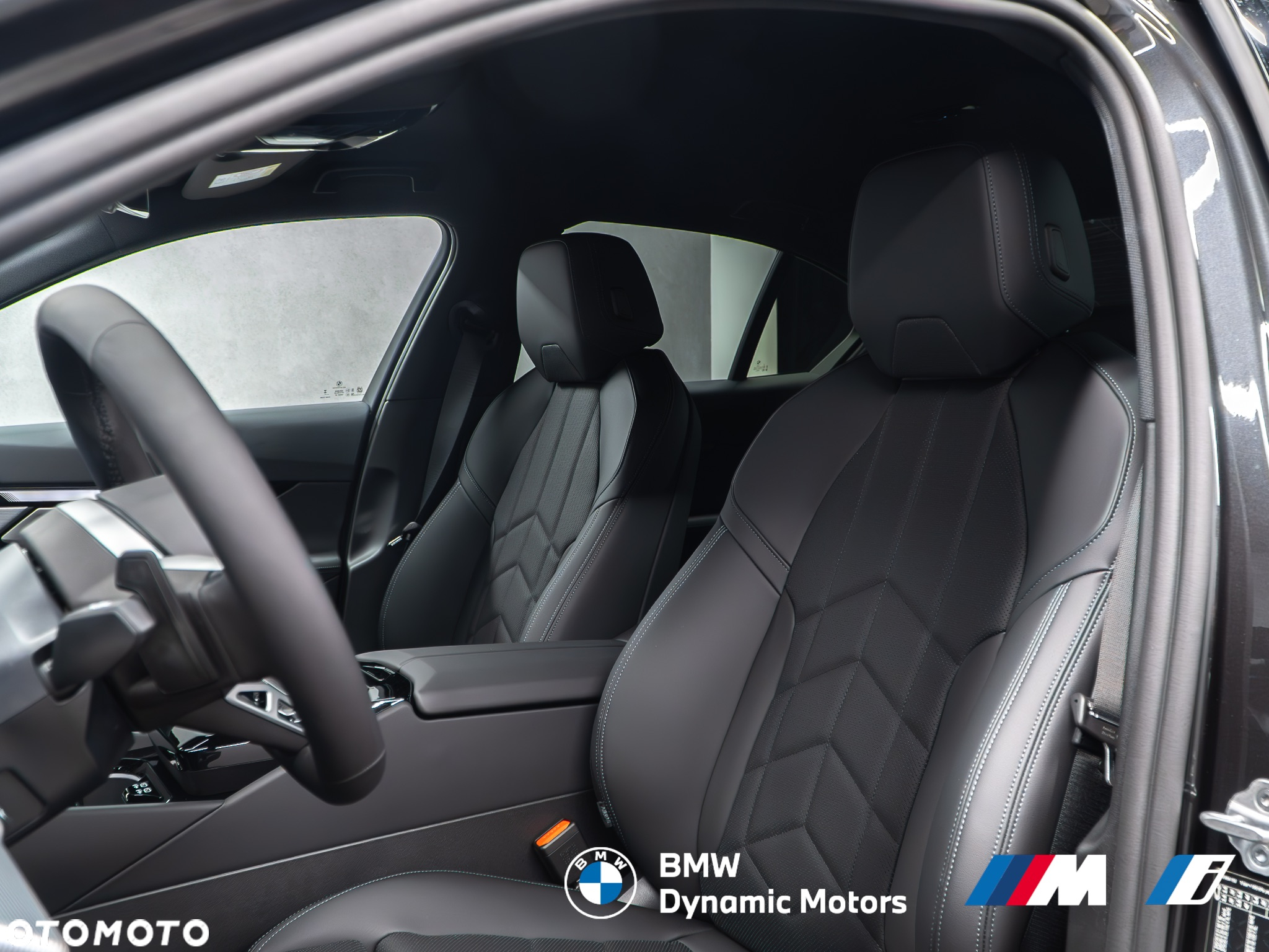 BMW Seria 5 520d xDrive - 16
