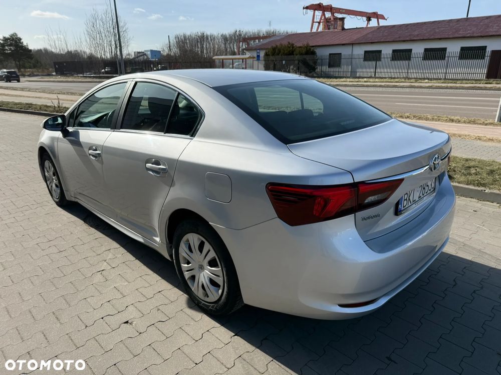 Toyota Avensis 1.6 D-4D Active - 5
