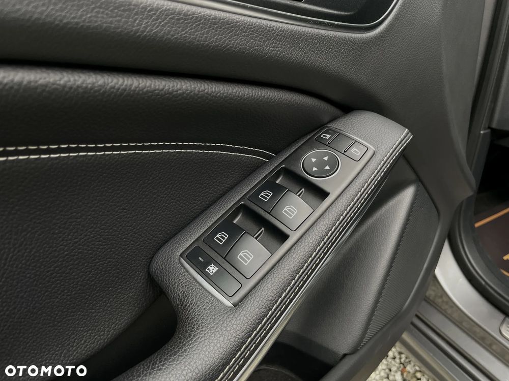 Mercedes-Benz Klasa A 180 CDI 7G DCT - 33