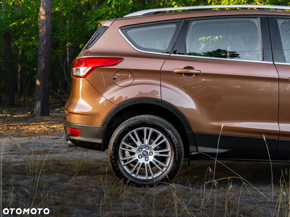 Ford Kuga 2.0 TDCi 2x4 Titanium - 8
