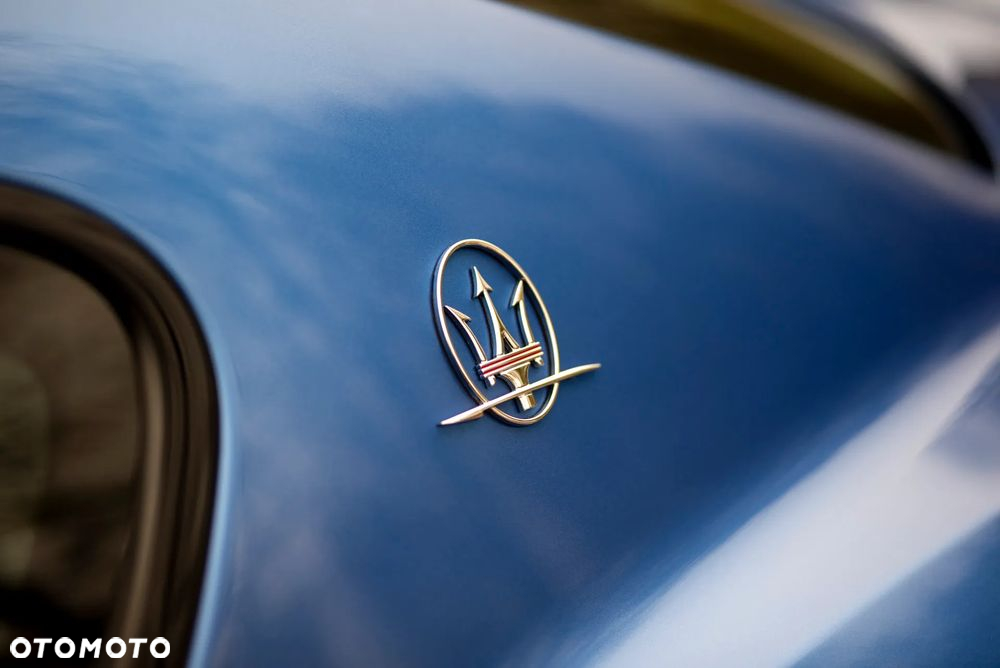 Maserati GranTurismo S - 12