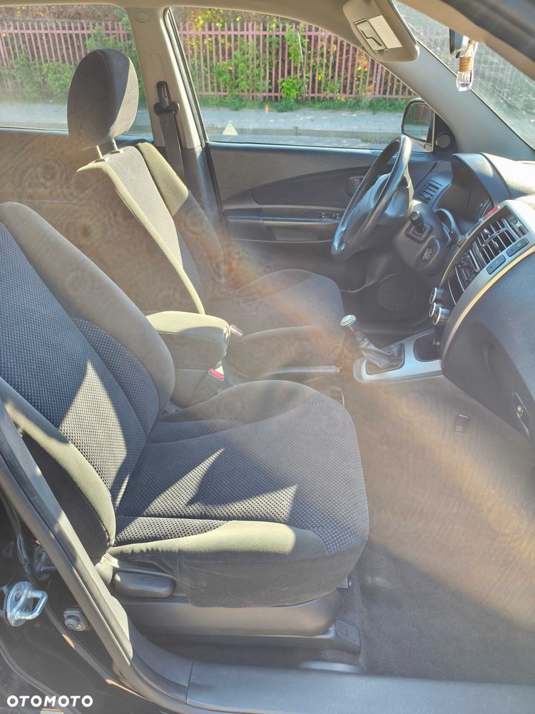 Hyundai Tucson - 2