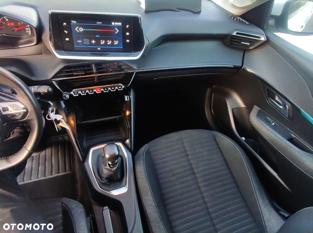 Peugeot 208 1.2 PureTech Style S&S - 9