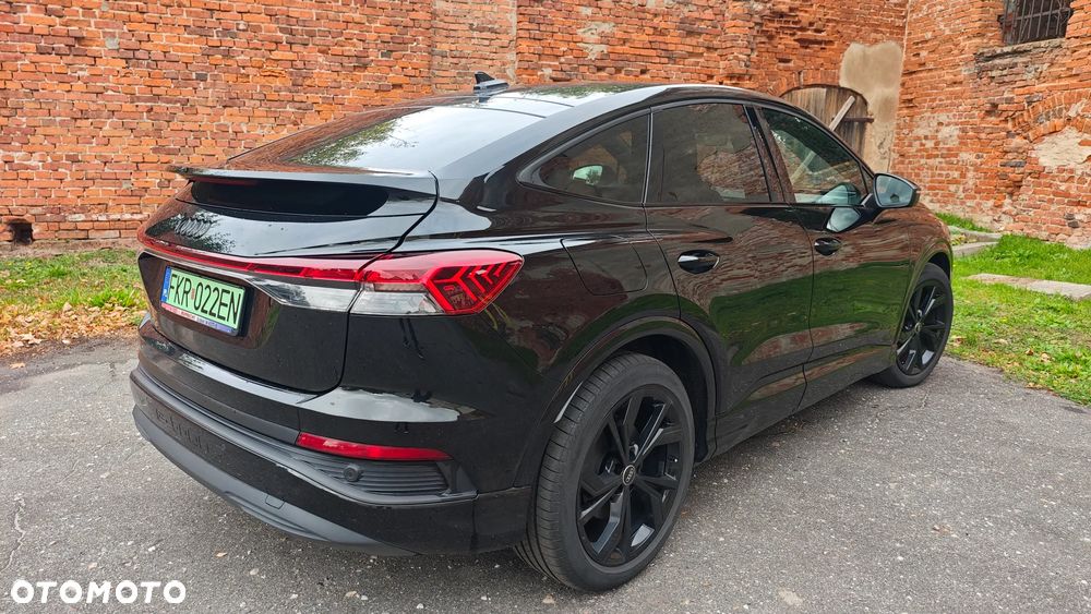 Audi Q4 Sportback e-tron - 4