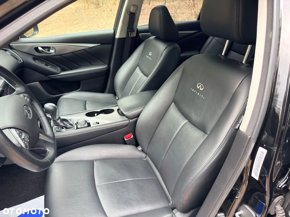 Infiniti Q50 - 12