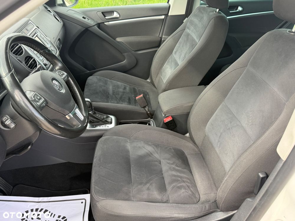 Volkswagen Tiguan 2.0 TDI DPF 4Motion BlueMotion Technology DSG Exclusive - 20