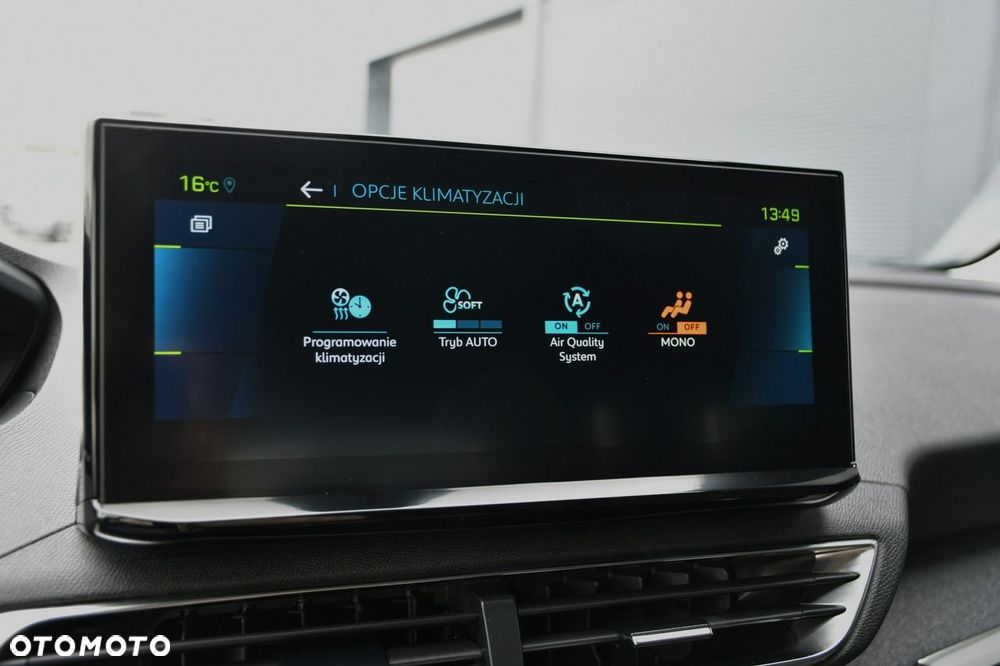 Peugeot 3008 1.6 PureTech Hybrid PHEV Road Trip S&S EAT8 - 38