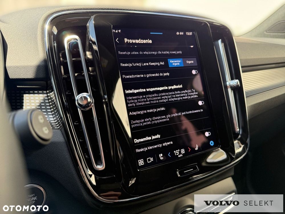 Volvo XC 40 - 23