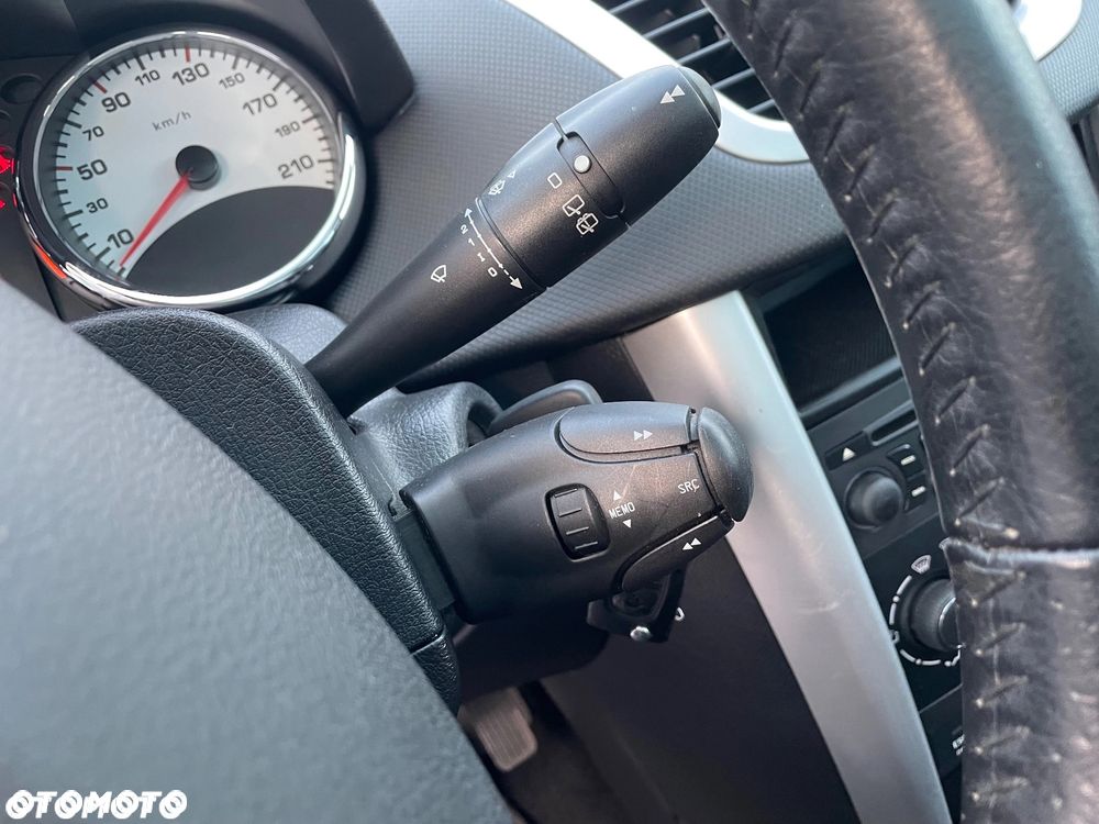 Peugeot 207 95 VTi Premium - 29