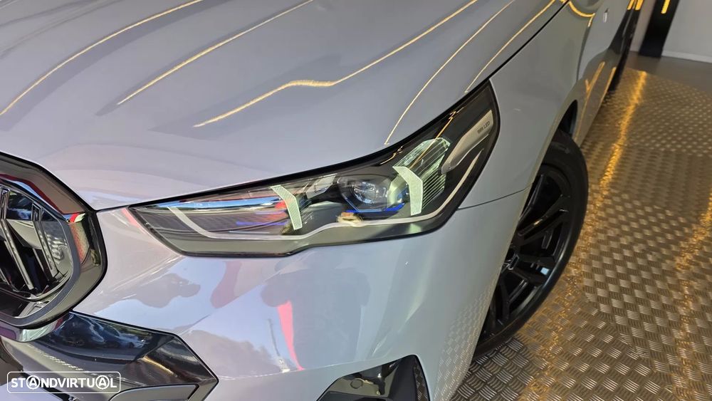 BMW 520 d Pack Desportivo M - 23