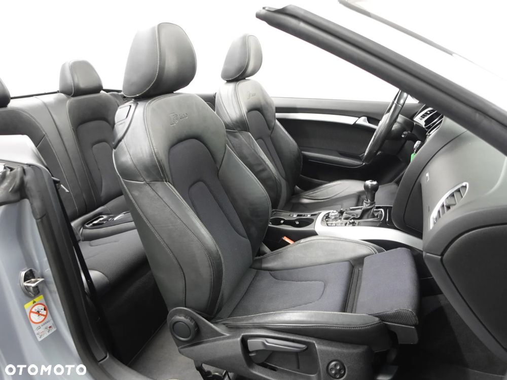 Audi A5 Cabrio - 25