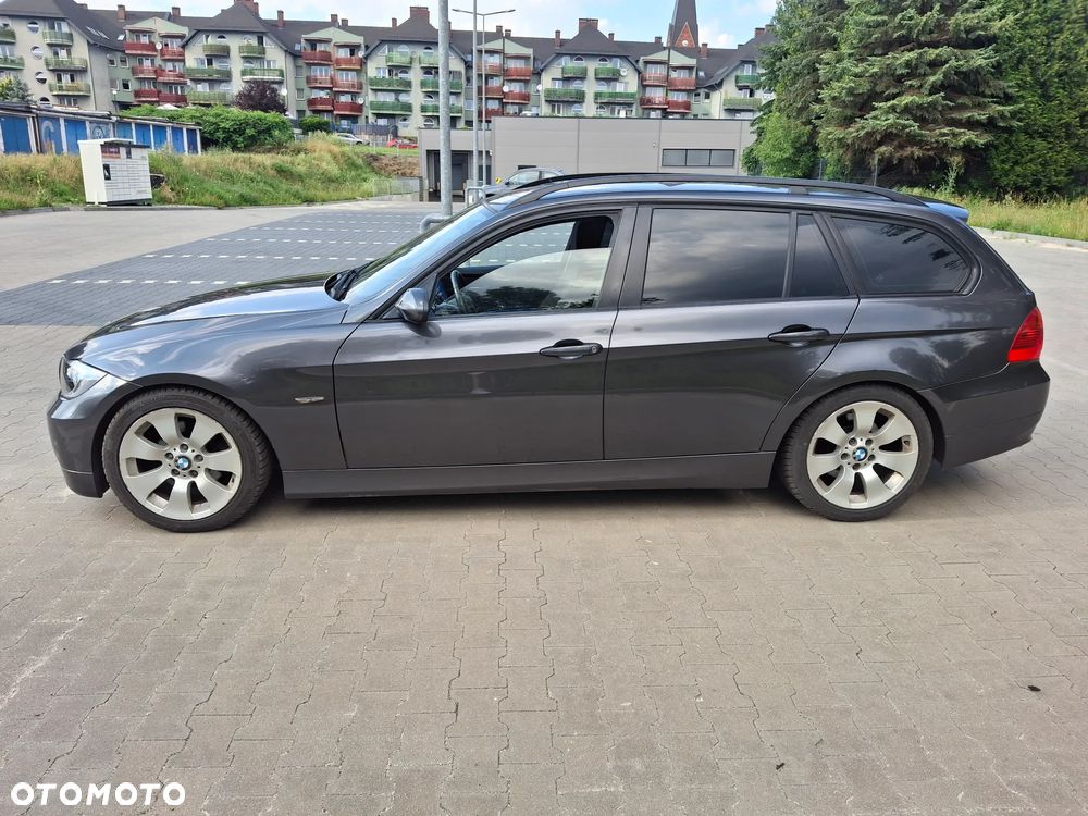 BMW Seria 3 320i - 14