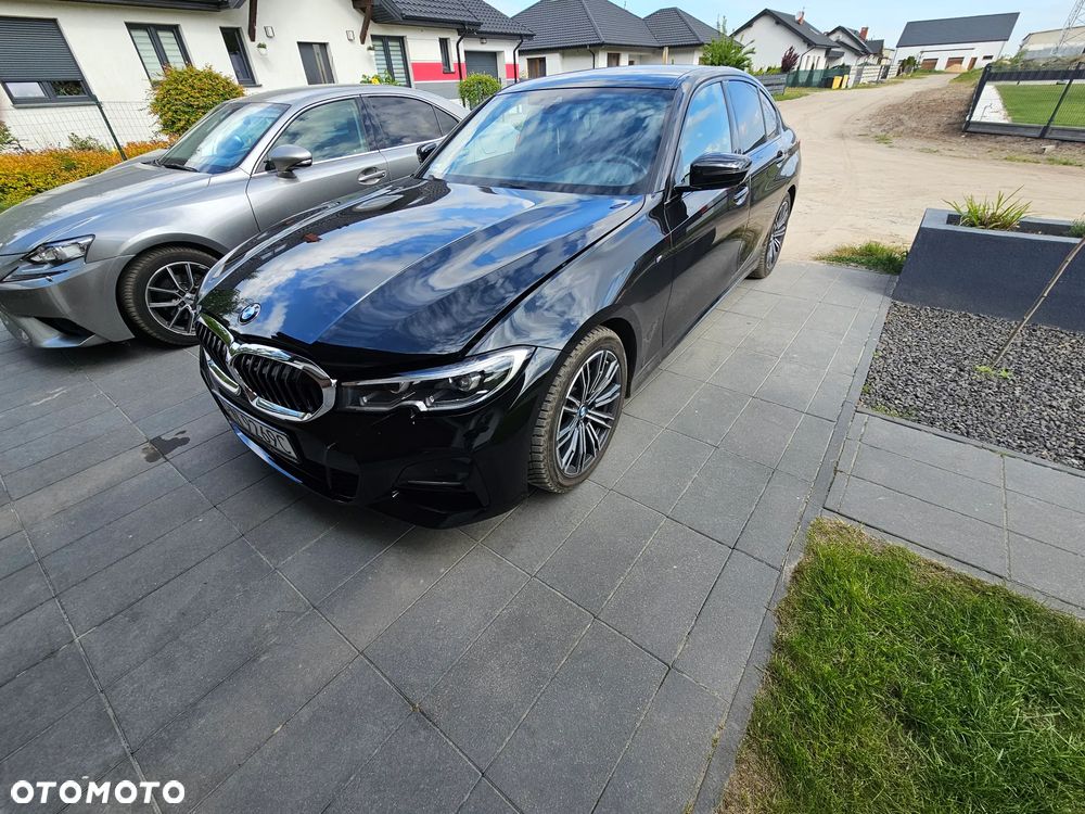 BMW Seria 3 318d M Sport Shadow - 4
