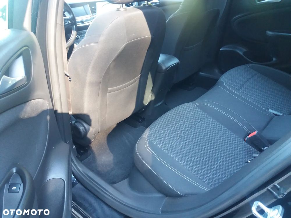 Opel Astra 1.4 Turbo Start/Stop Dynamic - 13