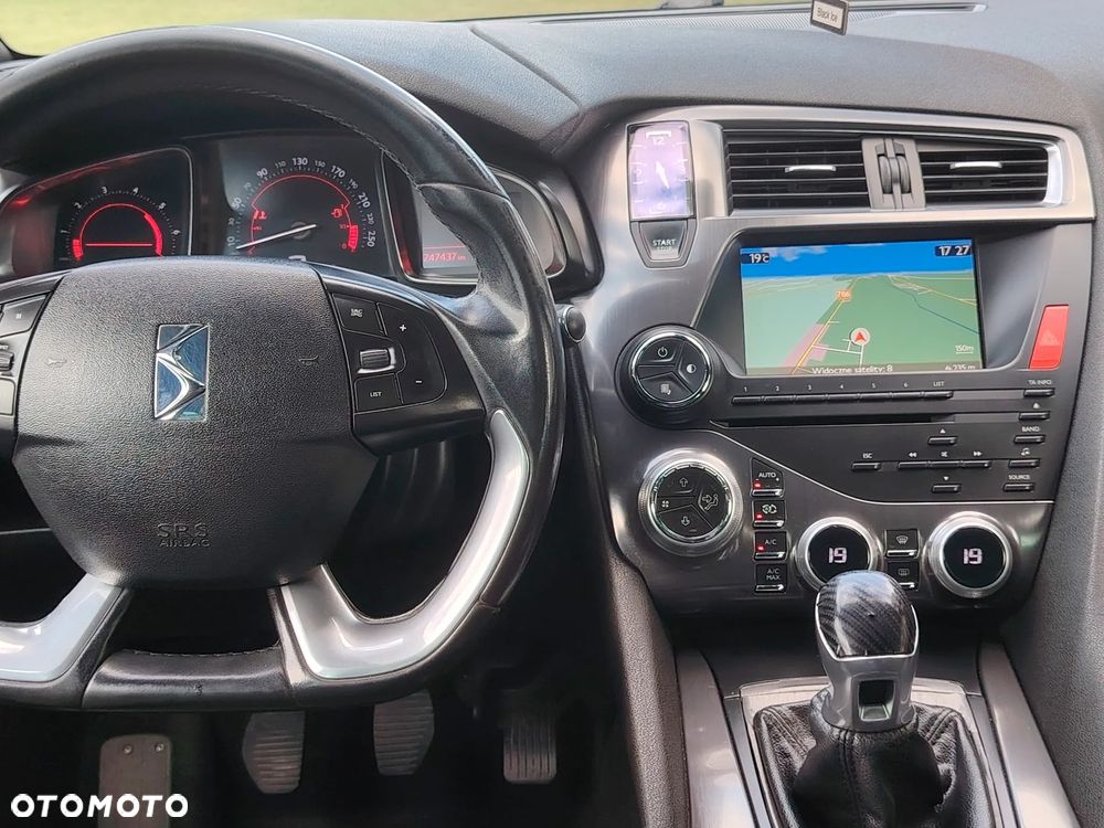 Citroën DS5 HDi 165 SoChic - 7