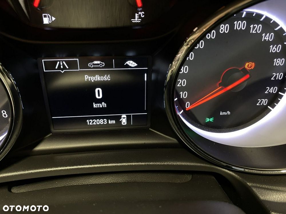 Opel Insignia - 30
